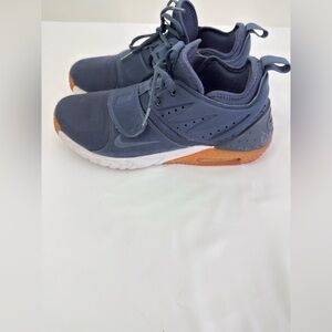 Nike Air Max Trainer 1 Men's Size 9 Navy Blue Gum Sole Cross Training Shoes